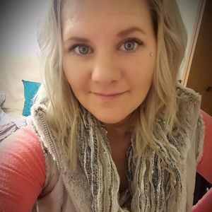 Meet your Posher, Joni